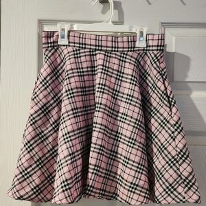 Hot Topic Skirt w/pockets